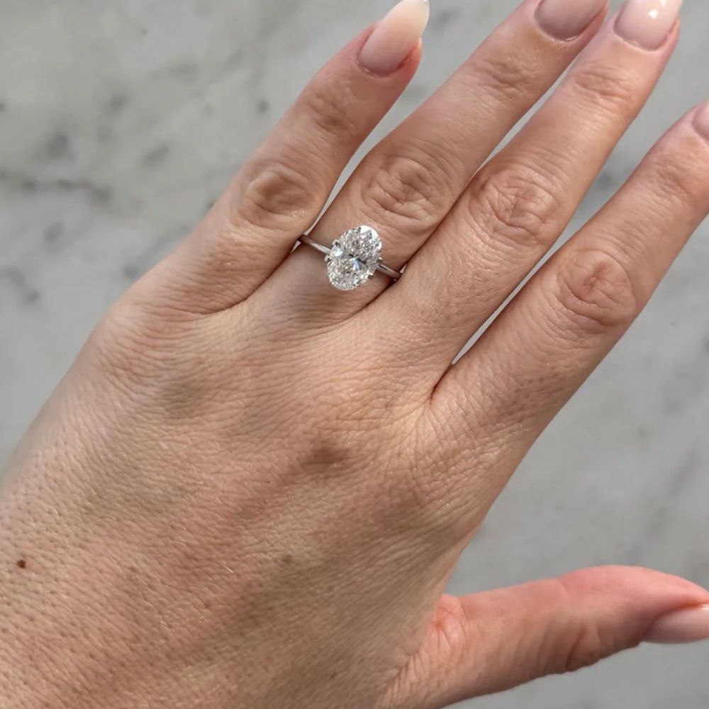 Elegant Oval-Cut Stone